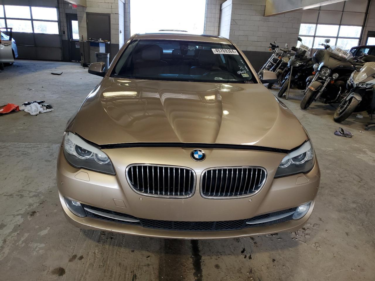 2013 BMW 528 XI - Фото 5