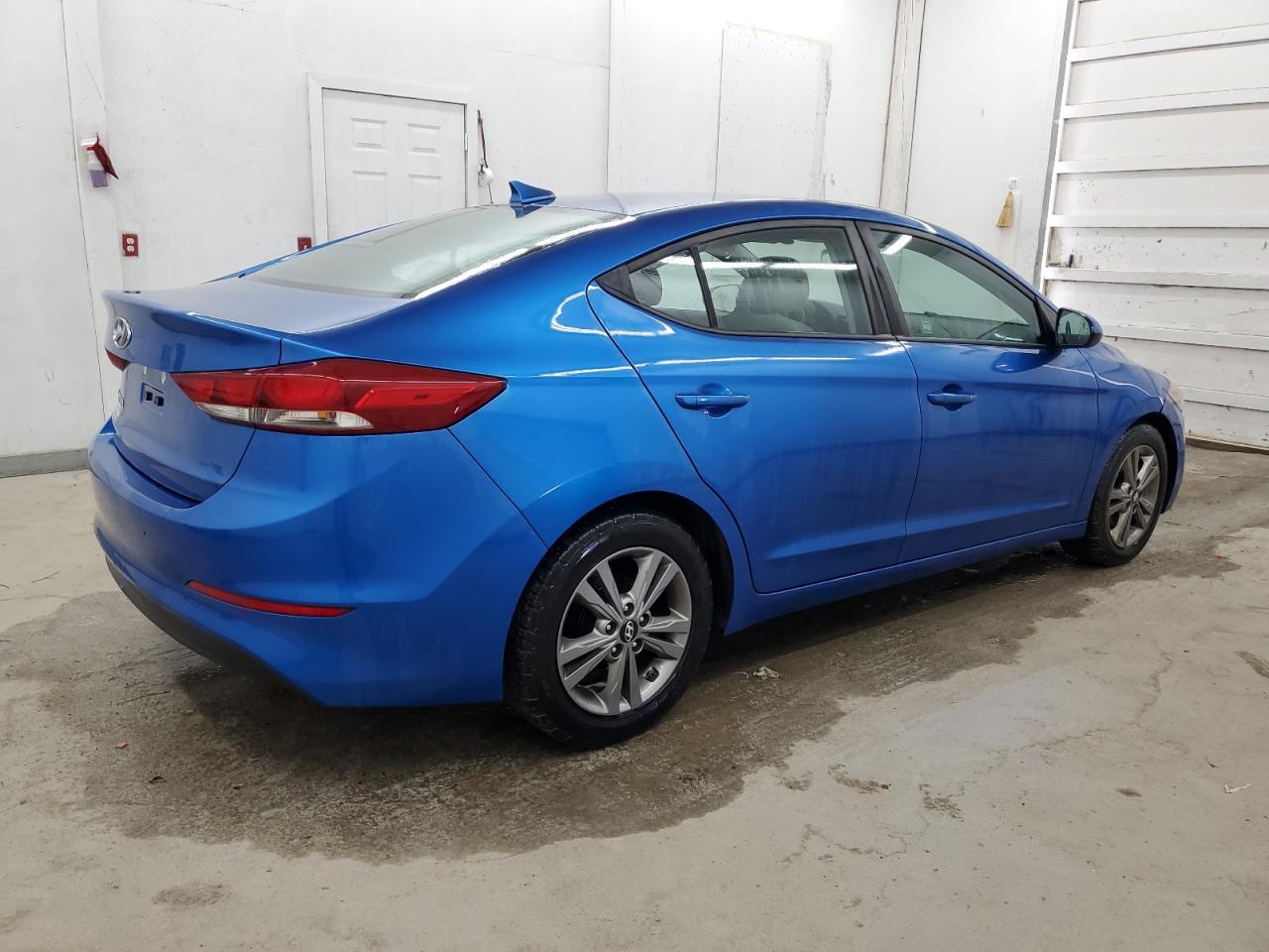 2017 HYUNDAI ELANTRA SE - Image 3