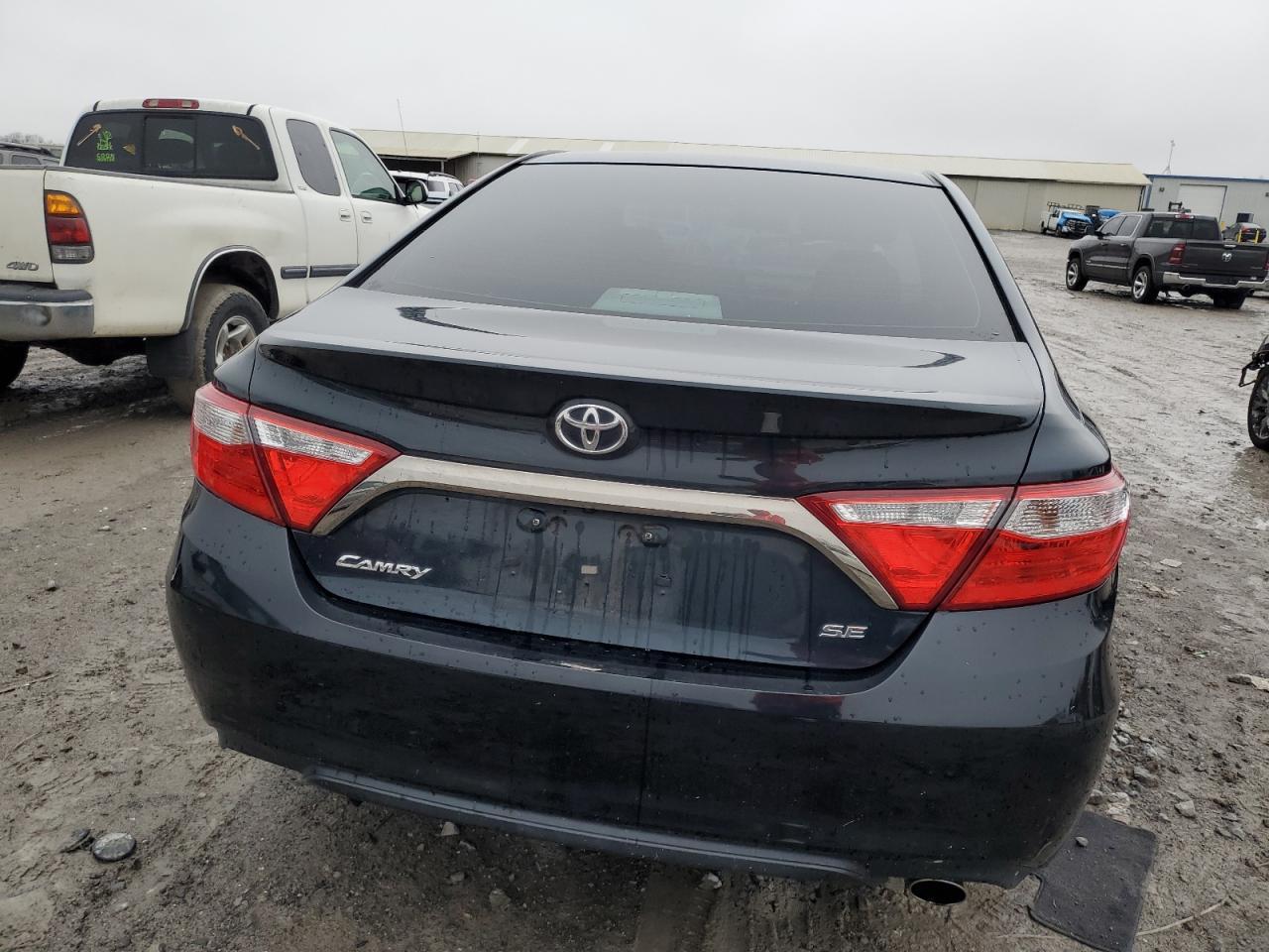 2016 TOYOTA CAMRY LE - Фото 6