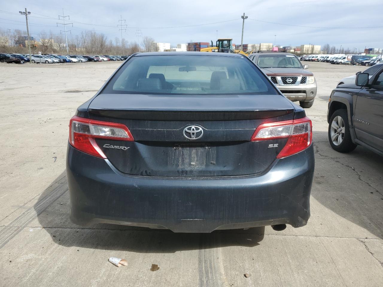 2014 TOYOTA CAMRY L - Image 6