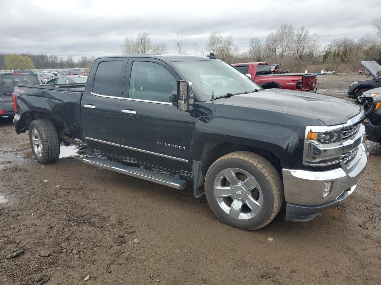 2017 CHEVROLET SILVERADO - Image 4