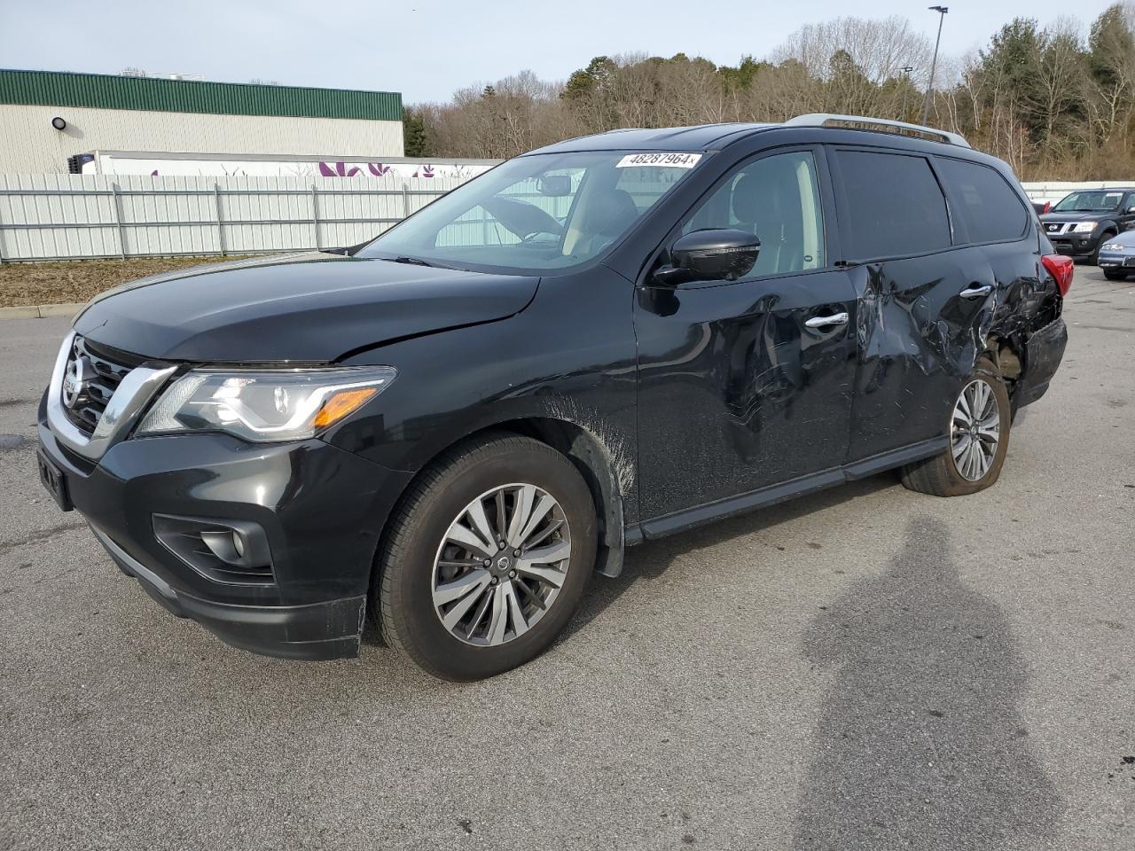 2017 NISSAN PATHFINDER