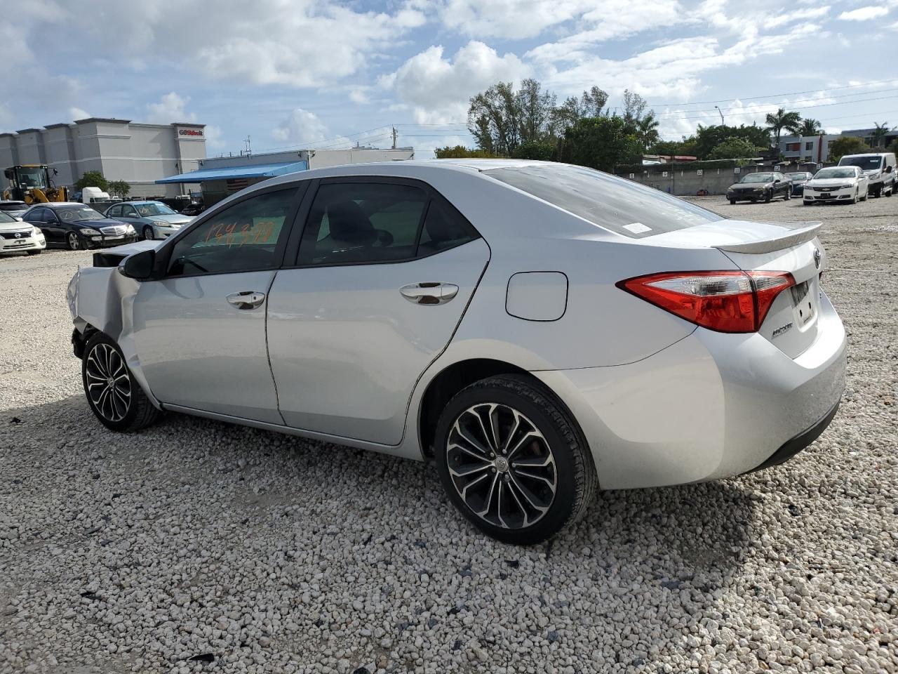 2014 TOYOTA COROLLA L - Фото 2