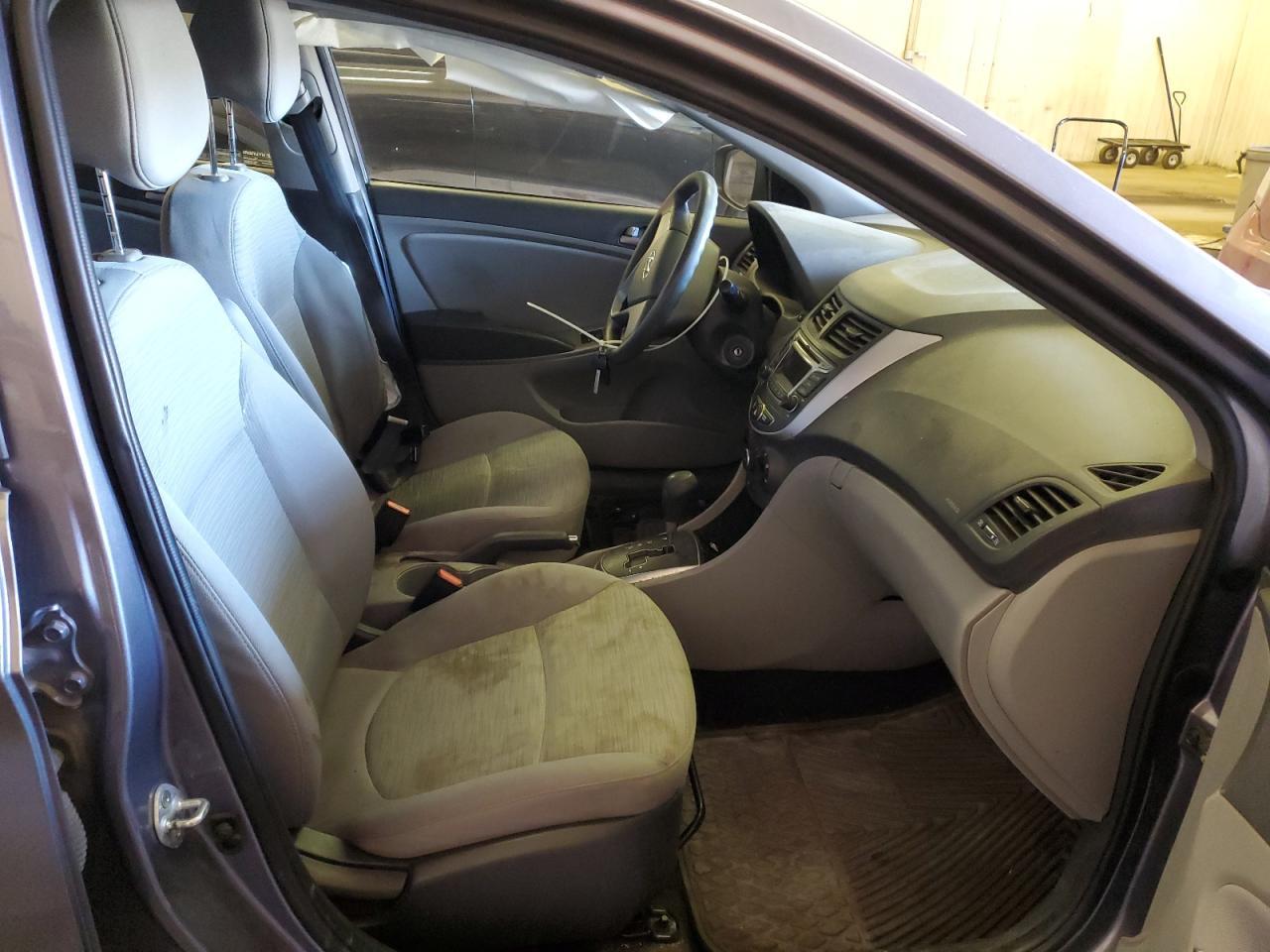 2016 HYUNDAI ACCENT SE - Фото 7