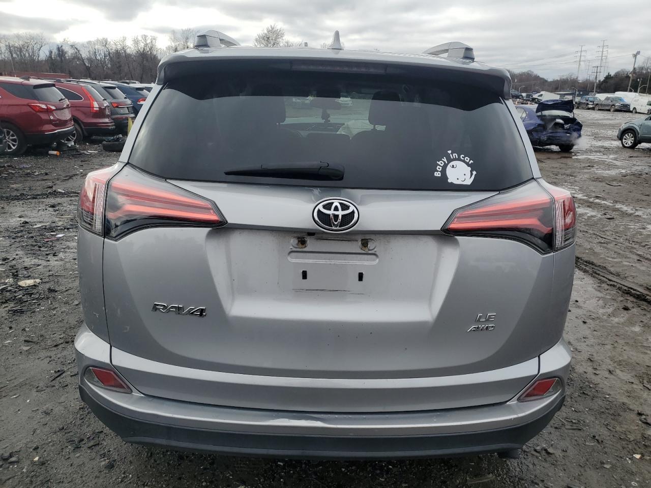 2017 TOYOTA RAV4 LE - Image 6
