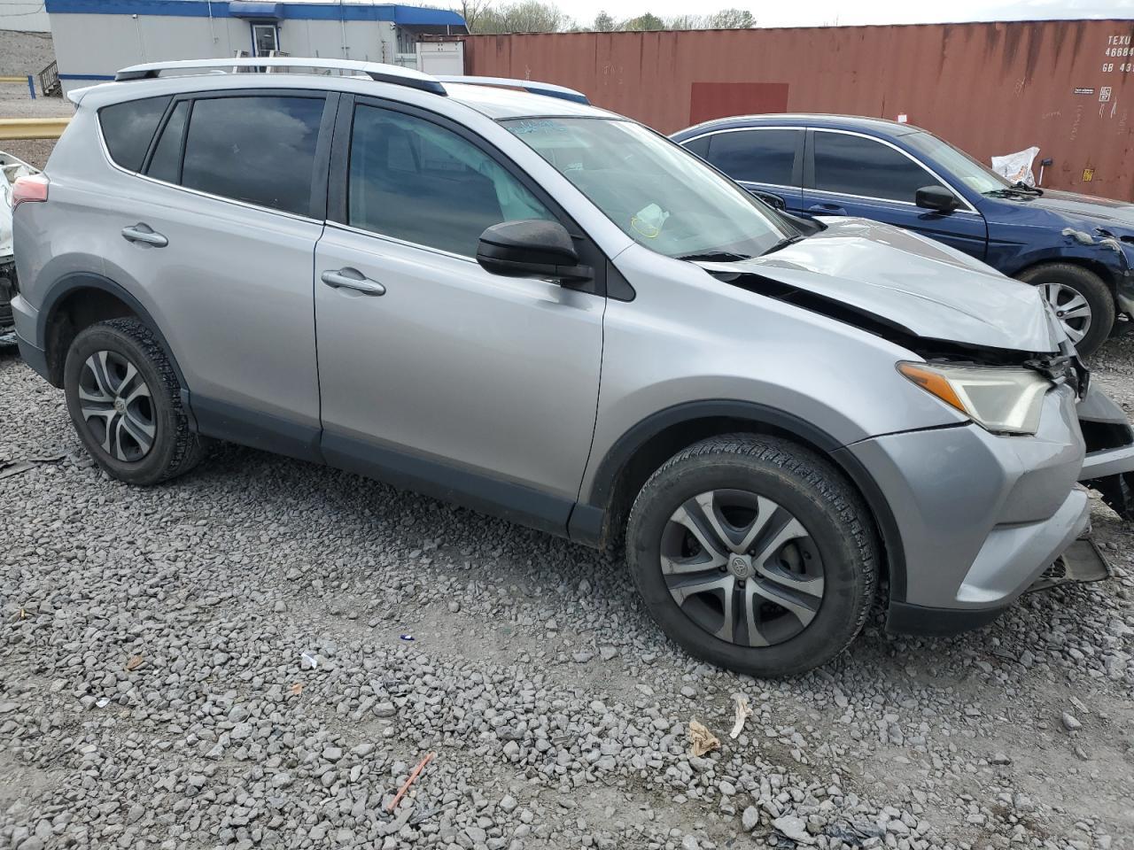 2016 TOYOTA RAV4 LE - Фото 4