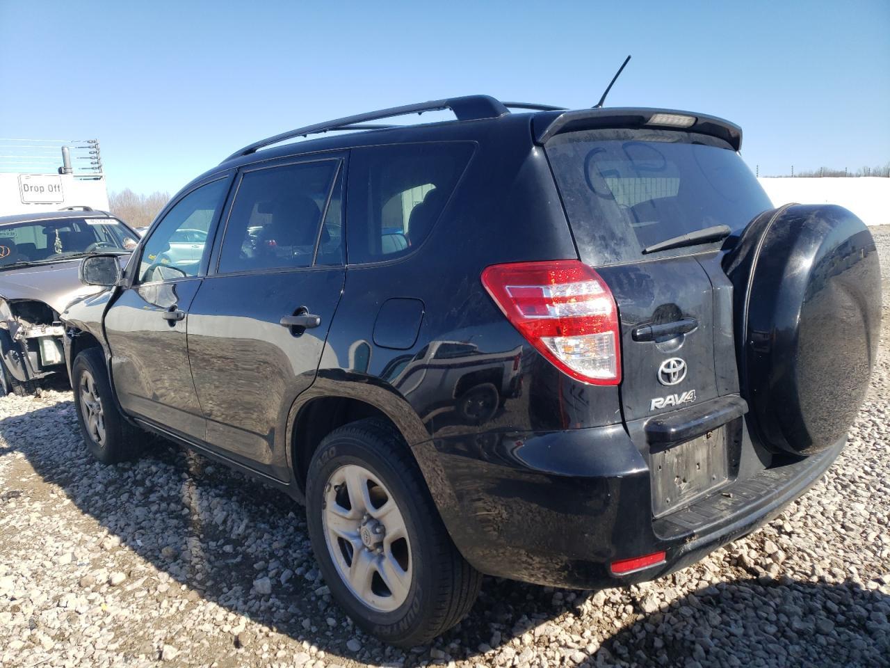 2011 TOYOTA RAV4 - Фото 2