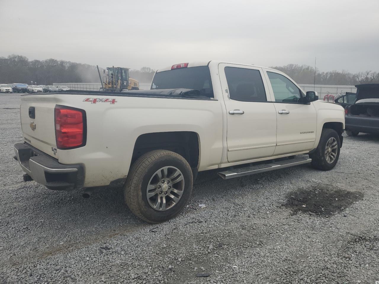2015 CHEVROLET SILVERADO - Фото 3