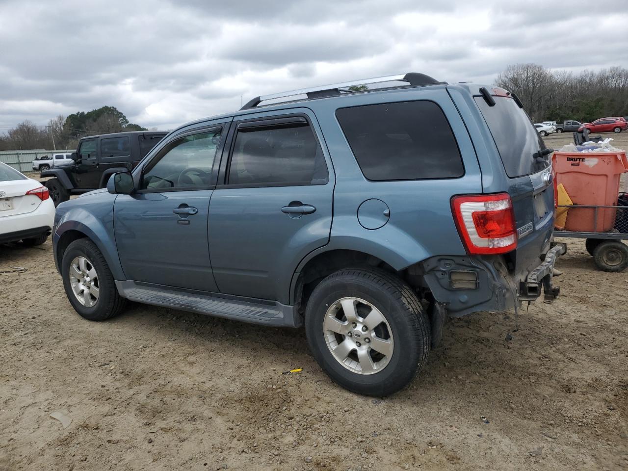2012 FORD ESCAPE LIM - Image 2