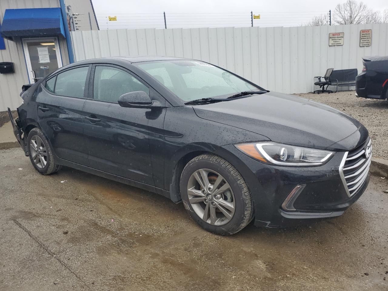 2018 HYUNDAI ELANTRA SE - Image 4