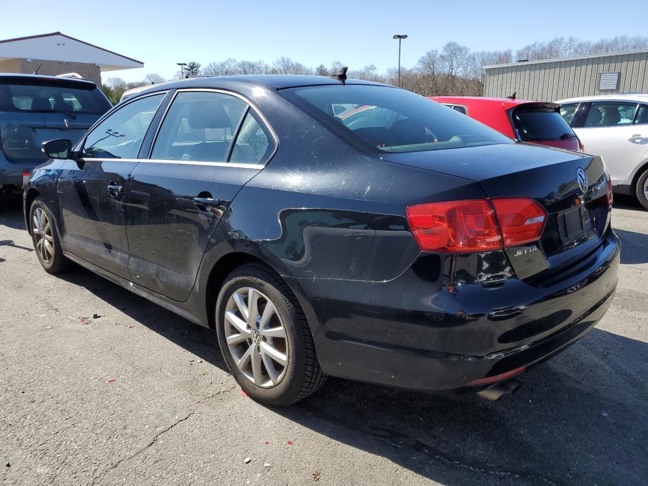 2014 VOLKSWAGEN JETTA SE - Image 2