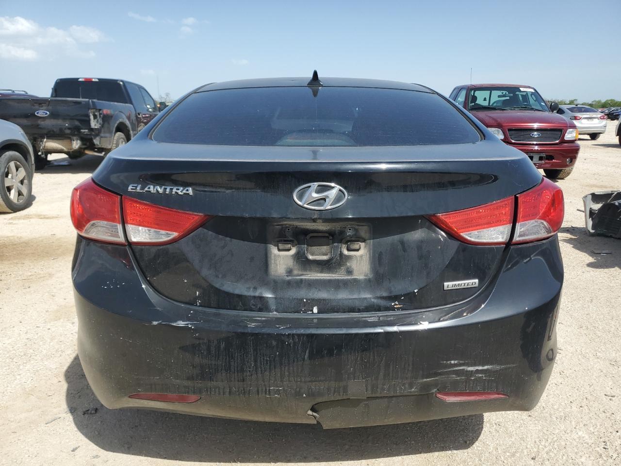 2013 HYUNDAI ELANTRA GL - Image 6