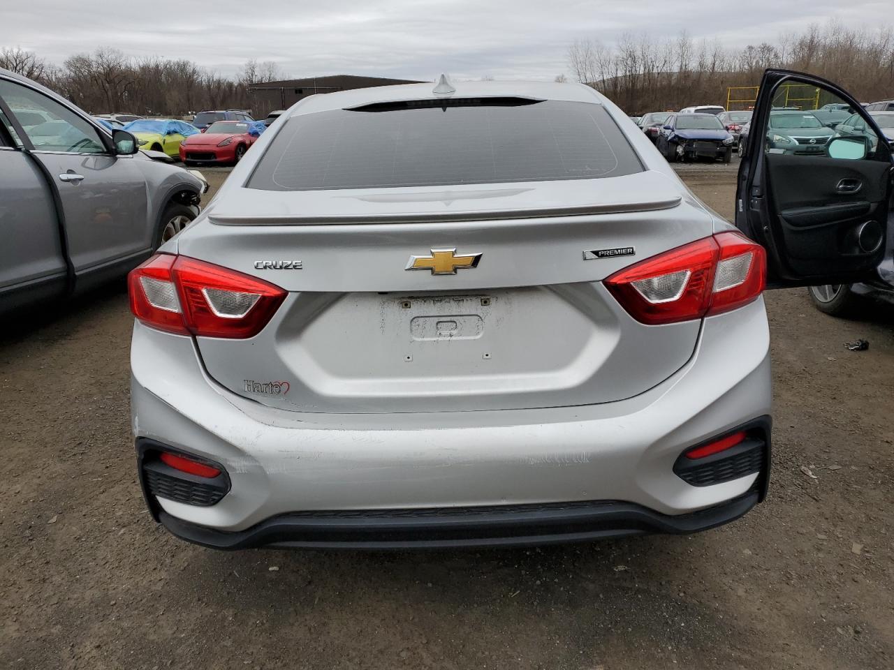 2017 CHEVROLET CRUZE PREM - Фото 6