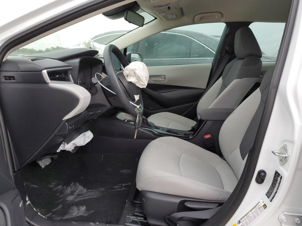 2022 TOYOTA COROLLA LE - Фото 7