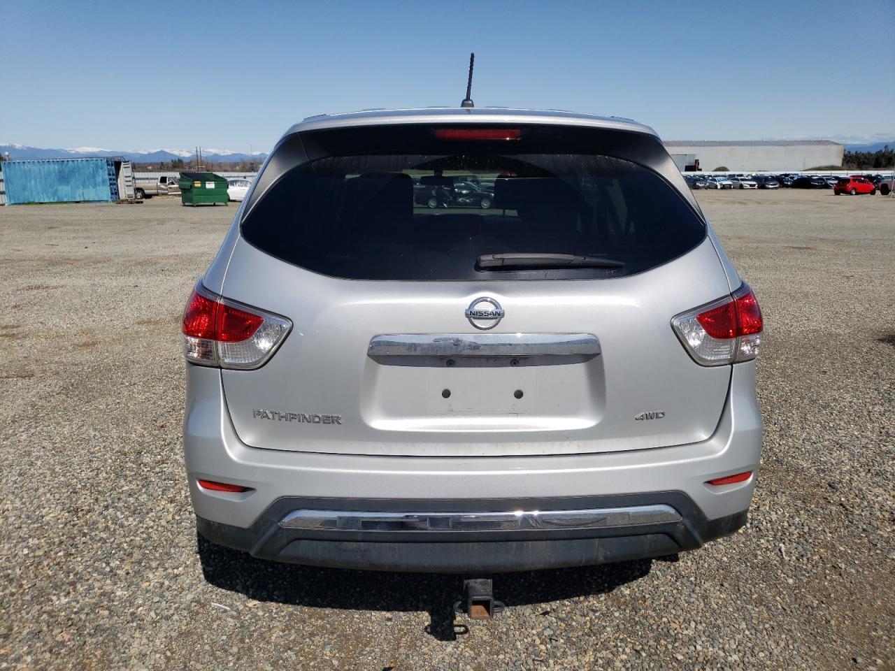 2013 NISSAN PATHFINDER - Фото 6