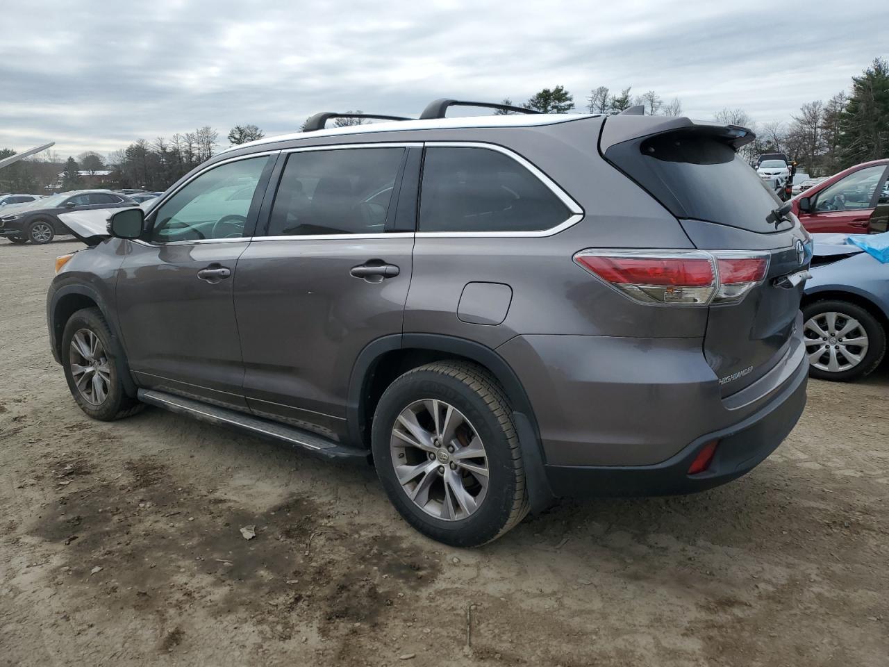 2014 TOYOTA HIGHLANDER - Фото 2
