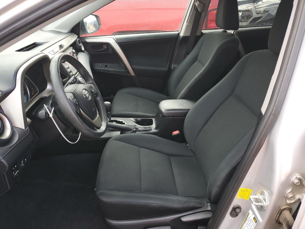 2015 TOYOTA RAV4 LE - Image 7