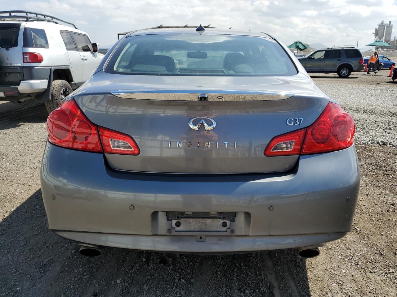 2012 INFINITI G37 BASE - Image 6