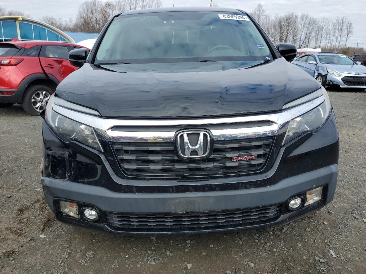 2017 HONDA RIDGELINE - Фото 5