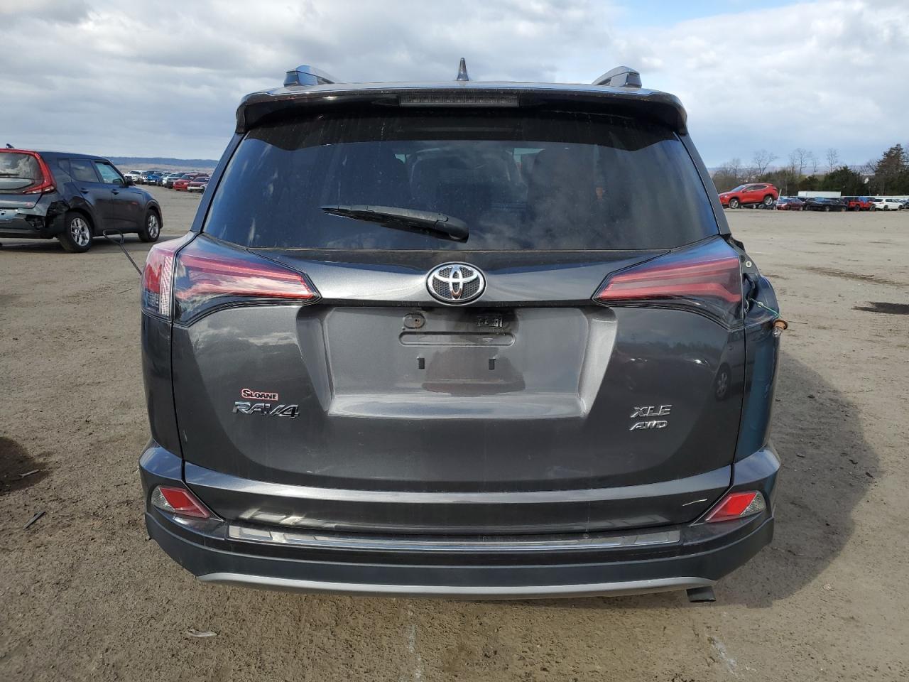 2018 TOYOTA RAV4 ADVEN - Фото 6