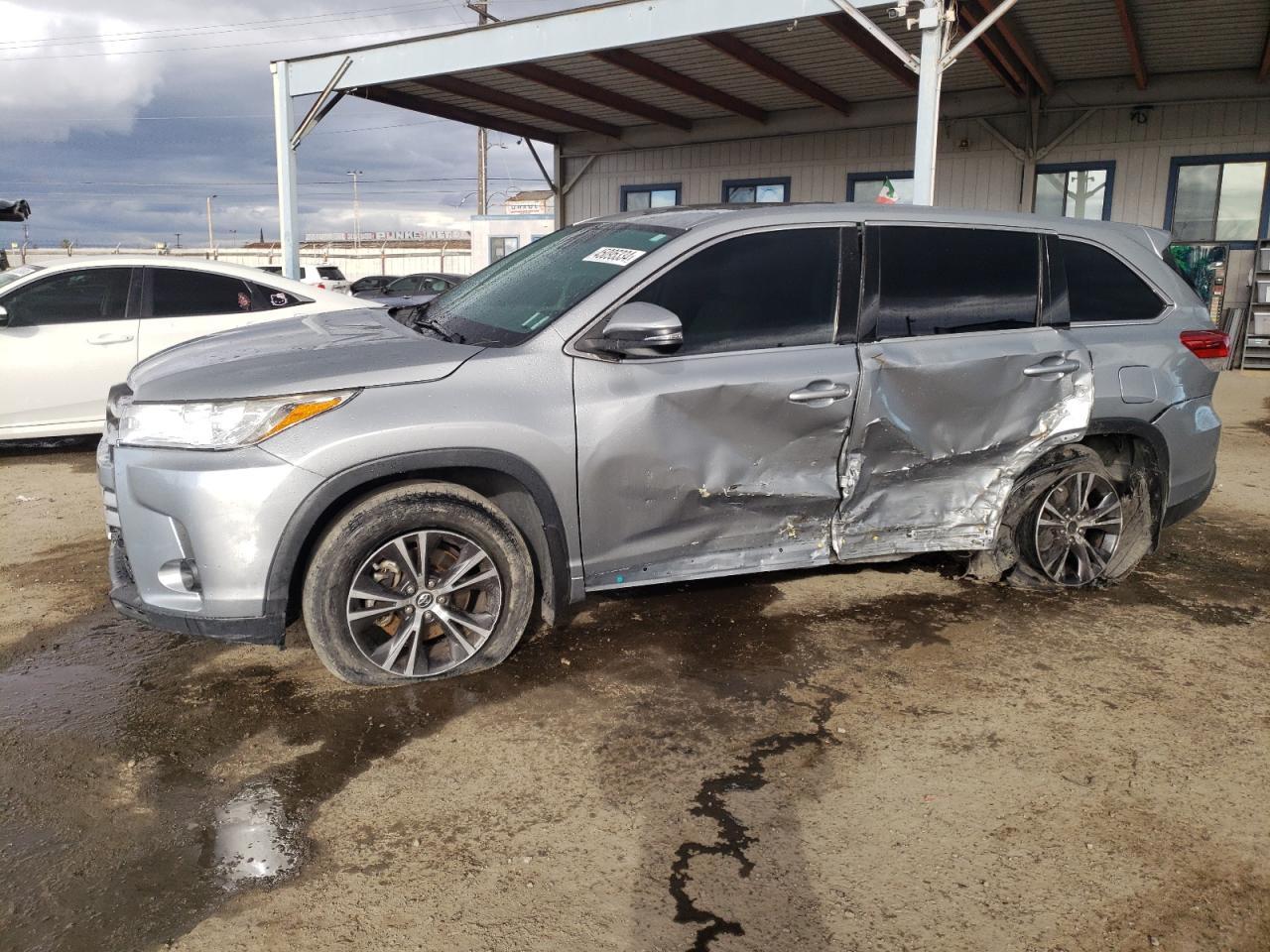 2018 TOYOTA HIGHLANDER