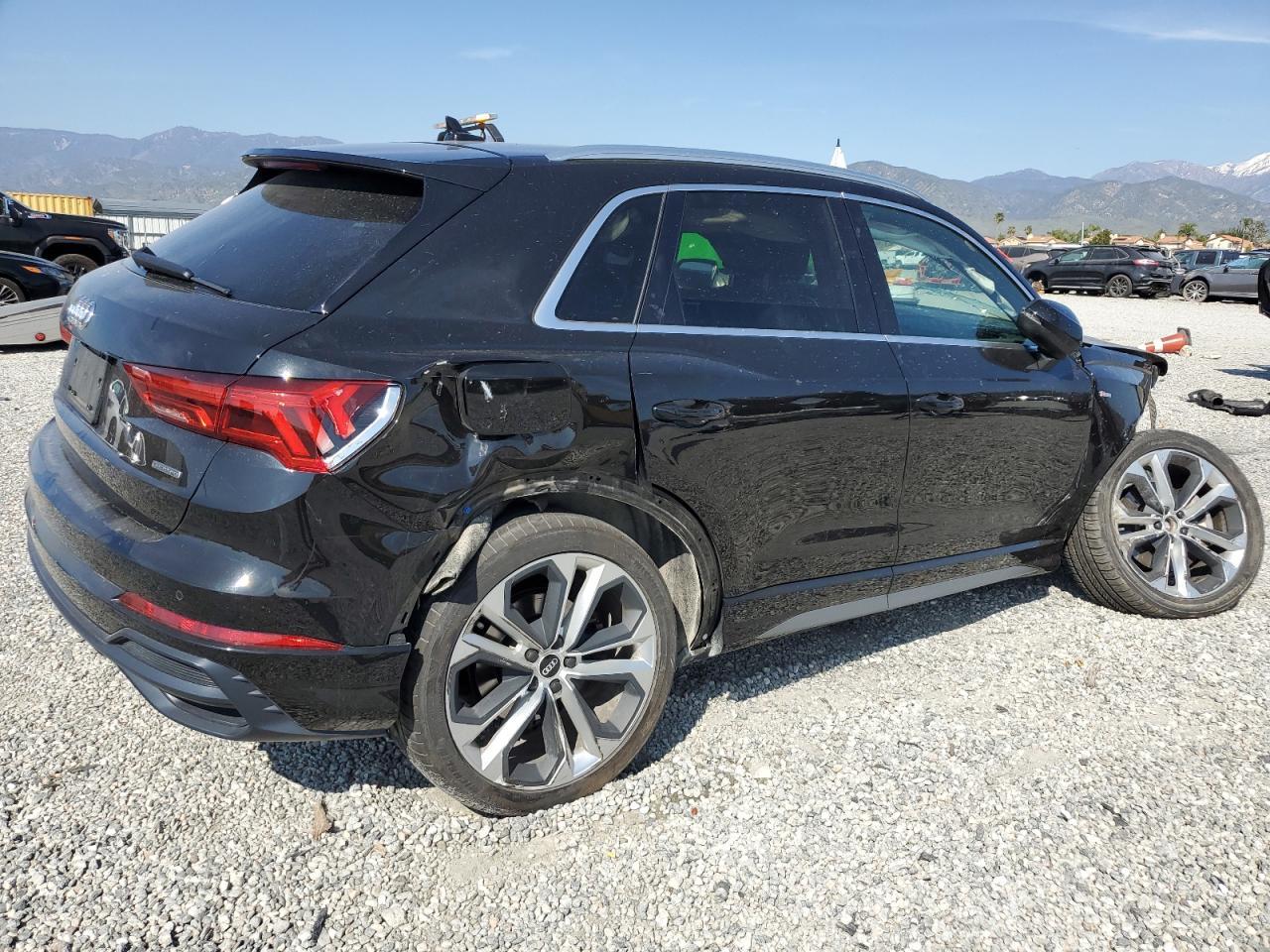 2021 AUDI Q3 PREMIUM - Фото 3