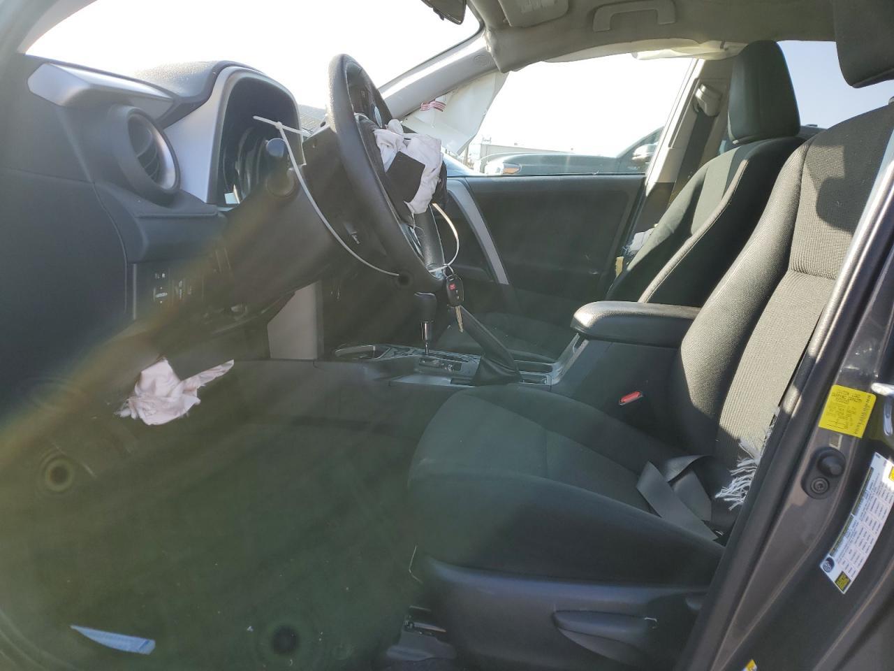2017 TOYOTA RAV4 LE - Image 7