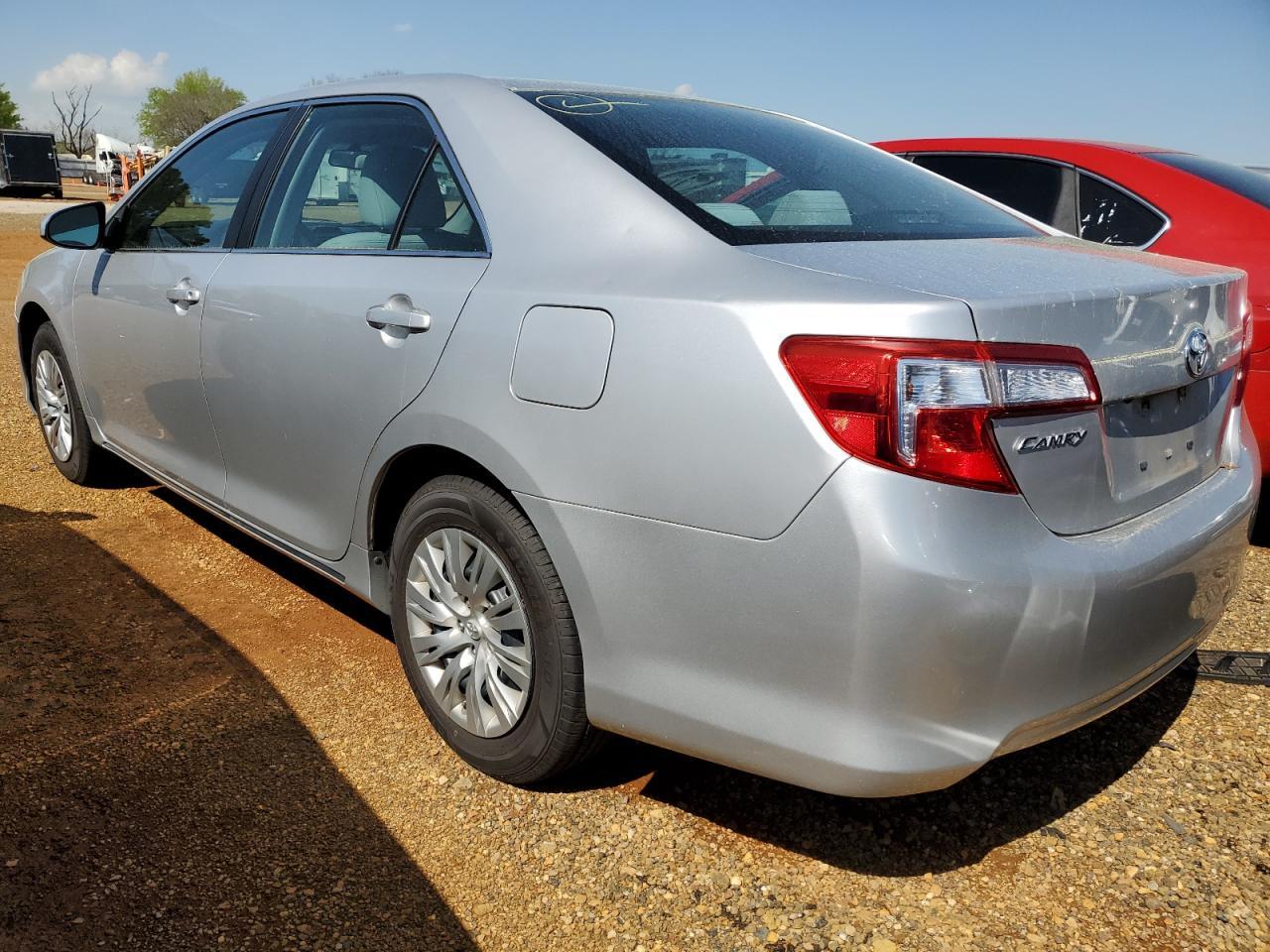 2014 TOYOTA CAMRY L - Фото 2