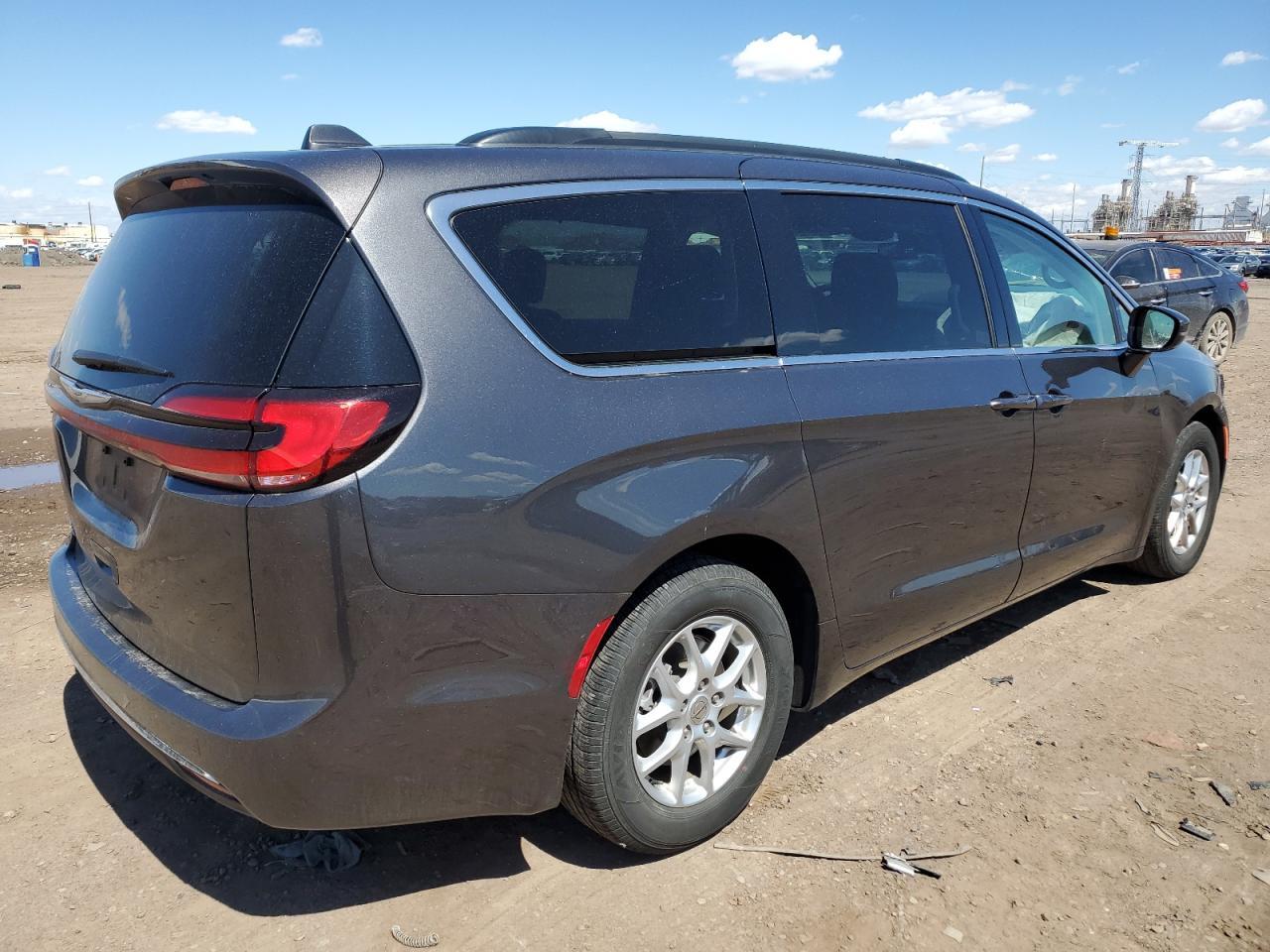 2022 CHRYSLER PACIFICA T - Image 3