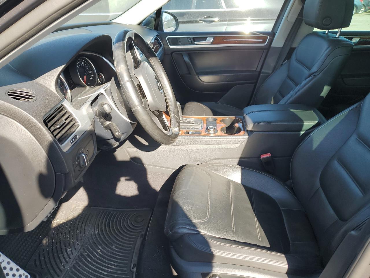 2012 VOLKSWAGEN TOUAREG V6 - Фото 7