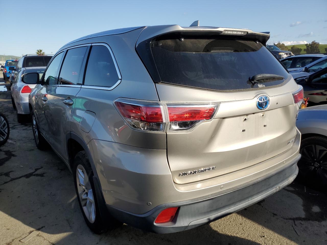 2014 TOYOTA HIGHLANDER - Image 2
