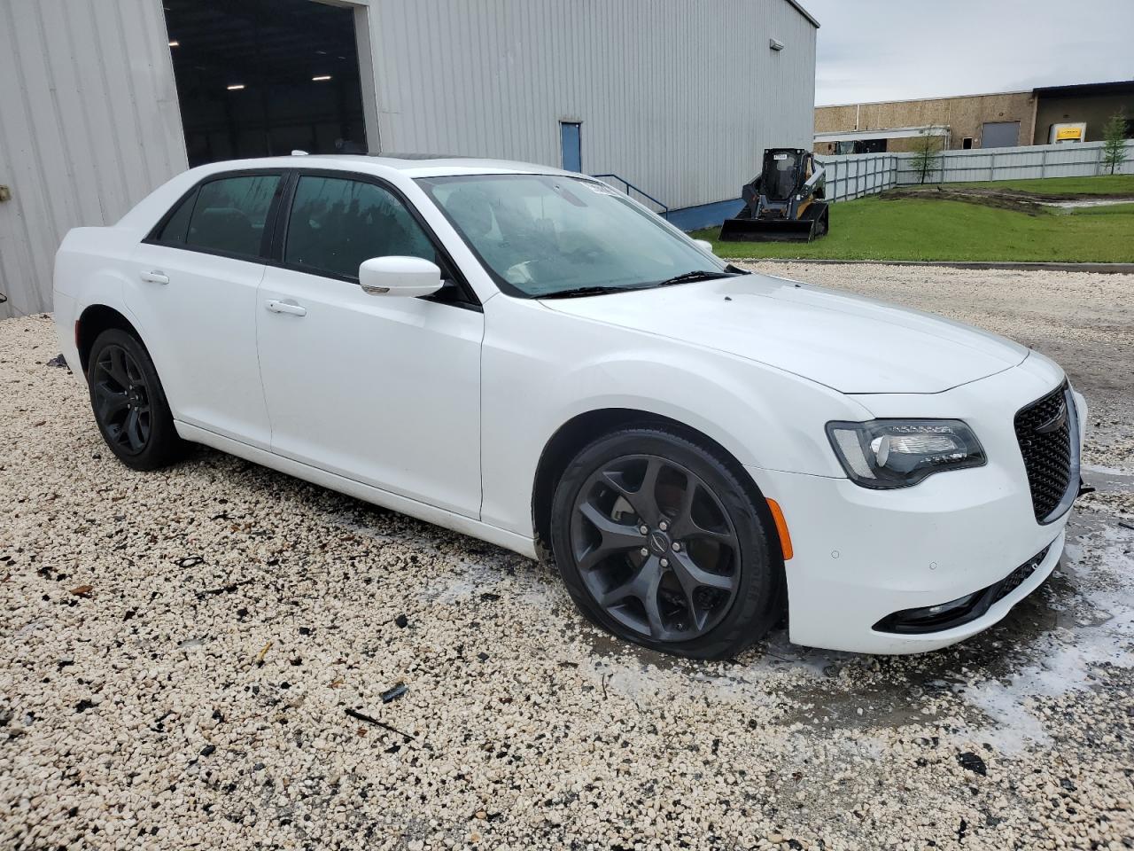 2023 CHRYSLER 300 S - Image 4