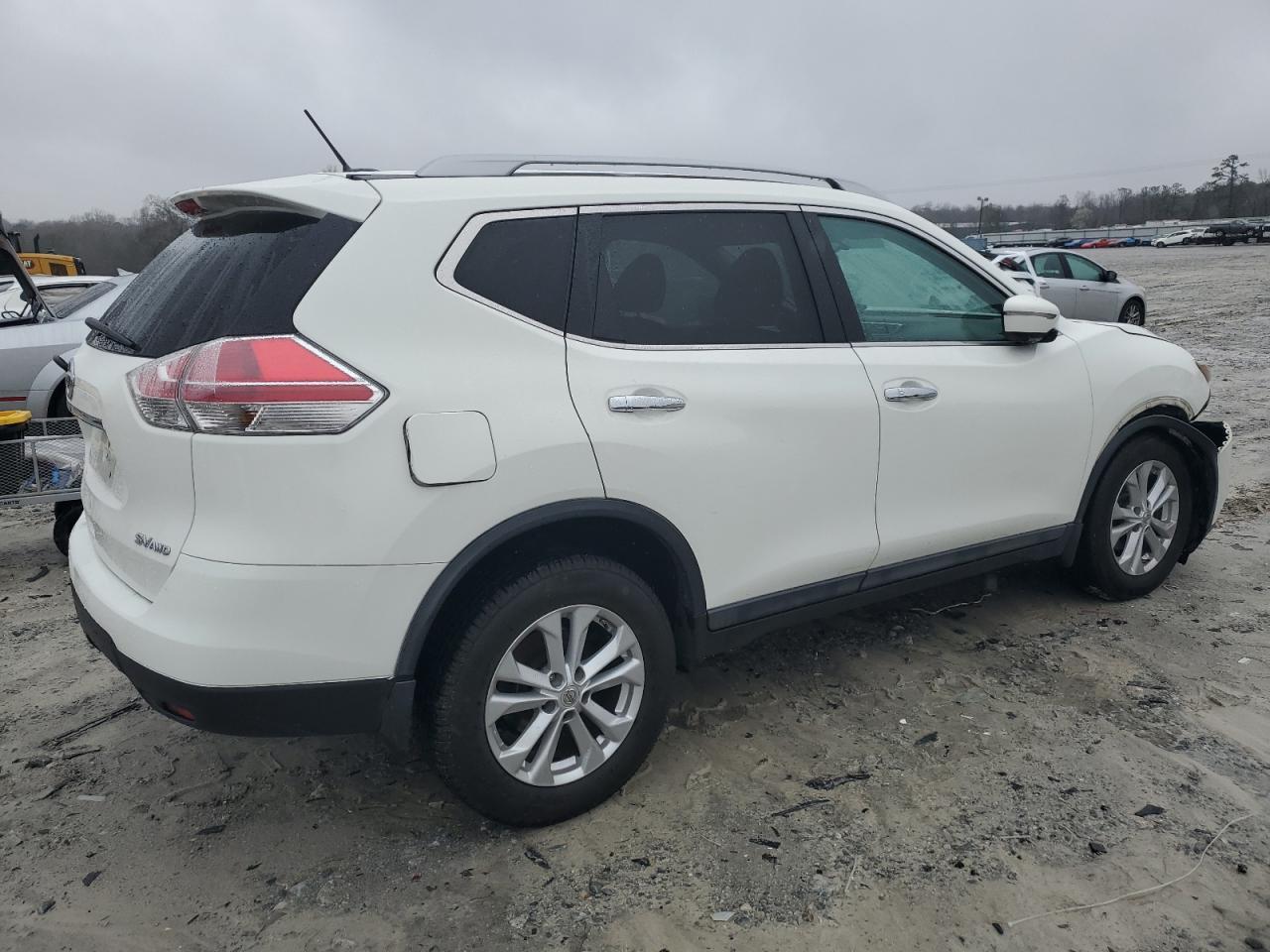 2015 NISSAN ROGUE S - Фото 3