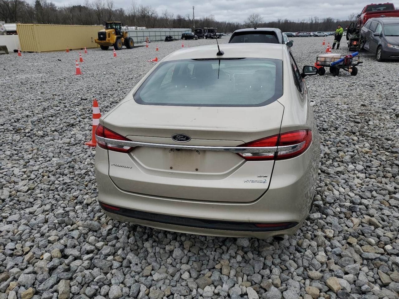 2017 FORD FUSION SE - Image 6