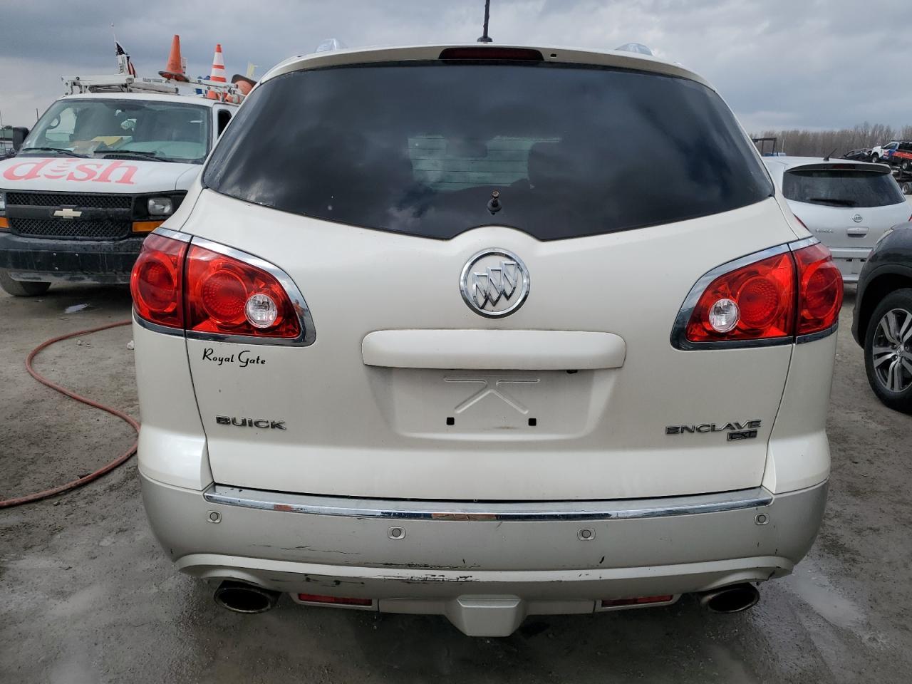 2011 BUICK ENCLAVE CX - Image 6