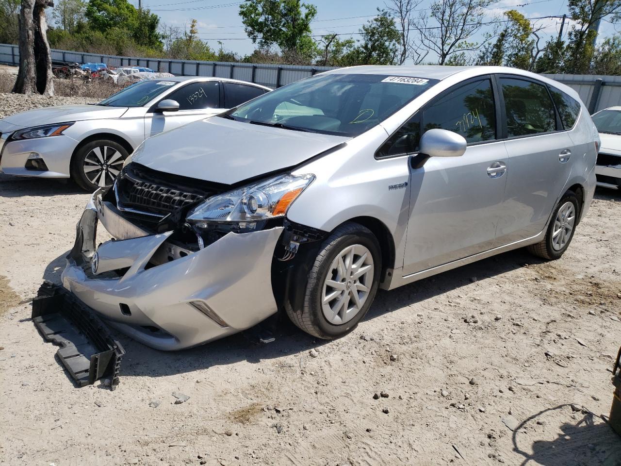 2013 TOYOTA PRIUS V car image