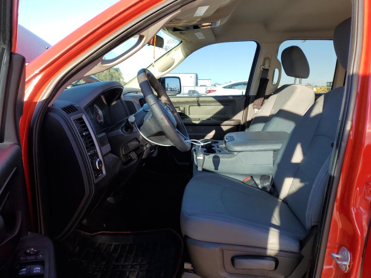 2017 RAM 1500 ST - Фото 7