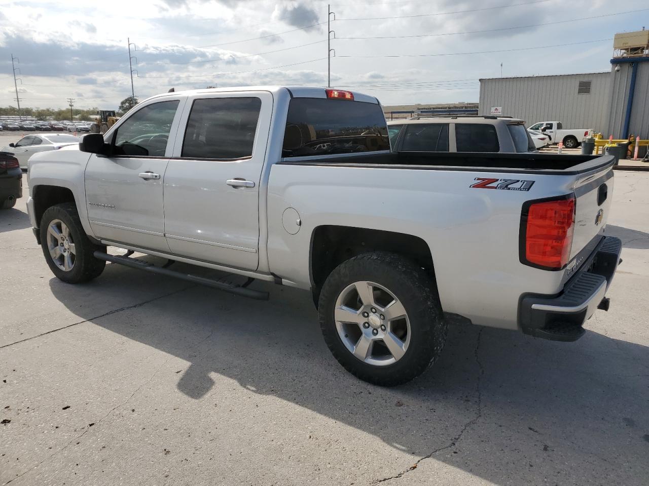 2018 CHEVROLET SILVERADO - Фото 2
