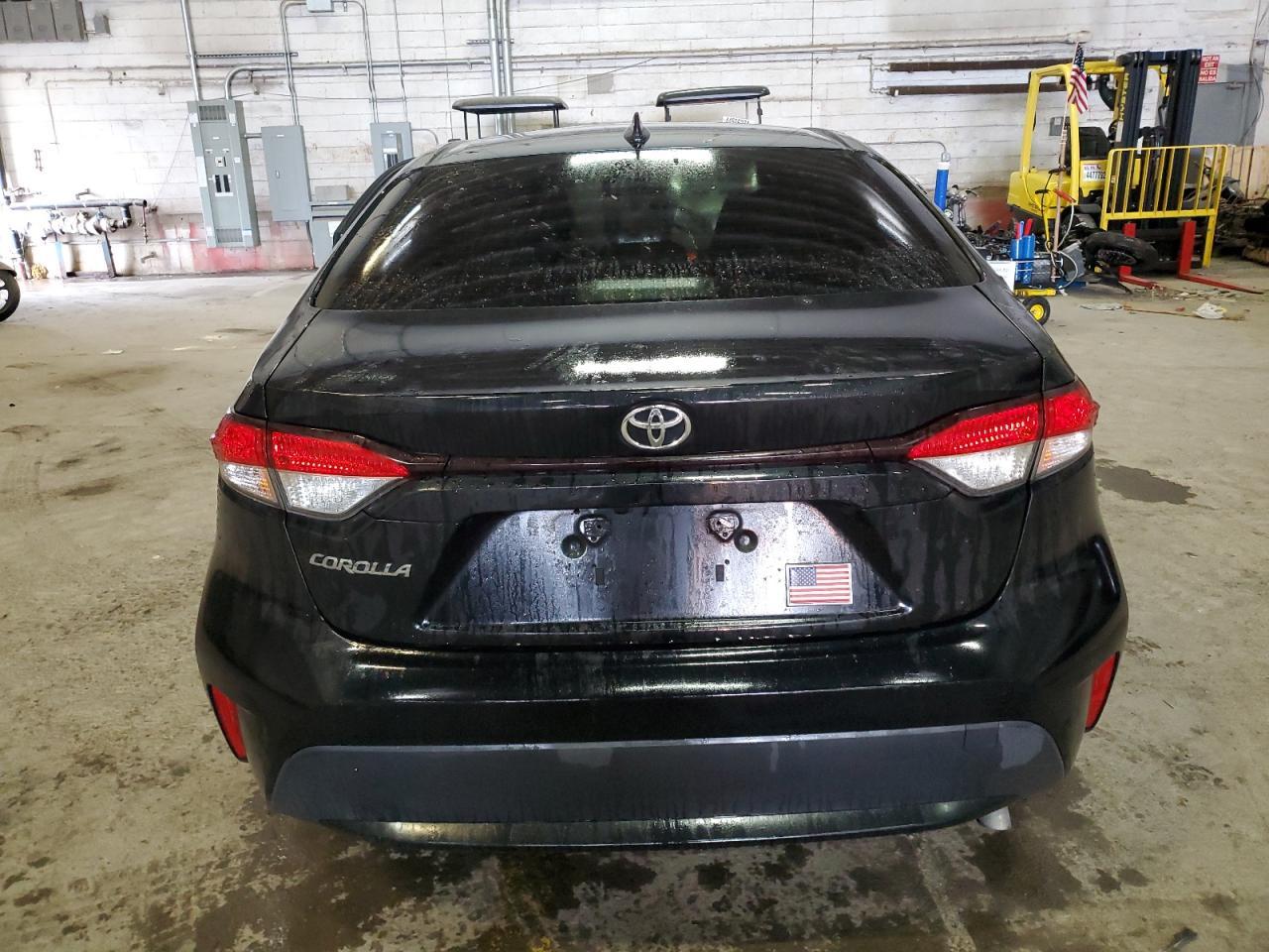 2020 TOYOTA COROLLA LE - Фото 6