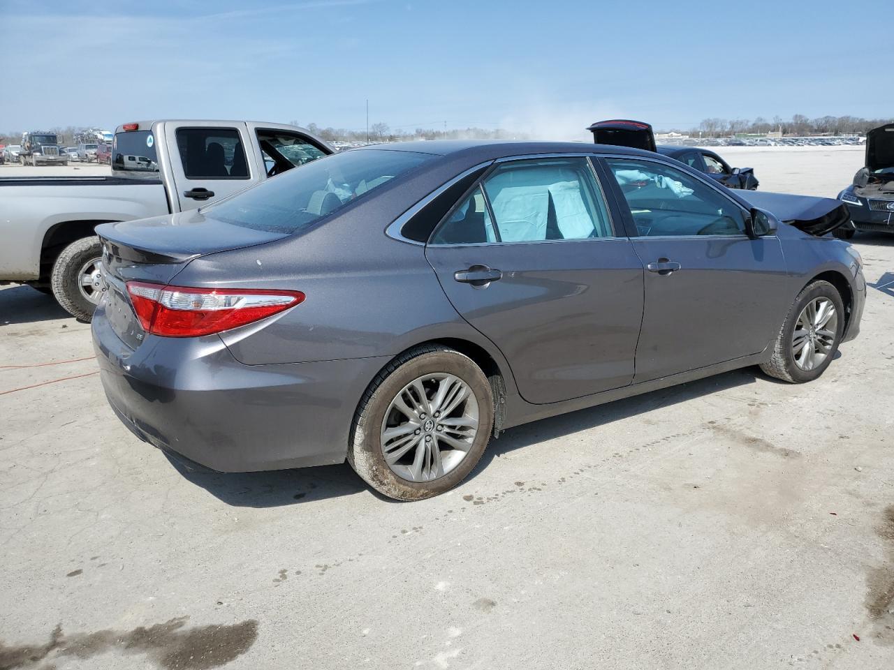 2016 TOYOTA CAMRY LE - Image 3