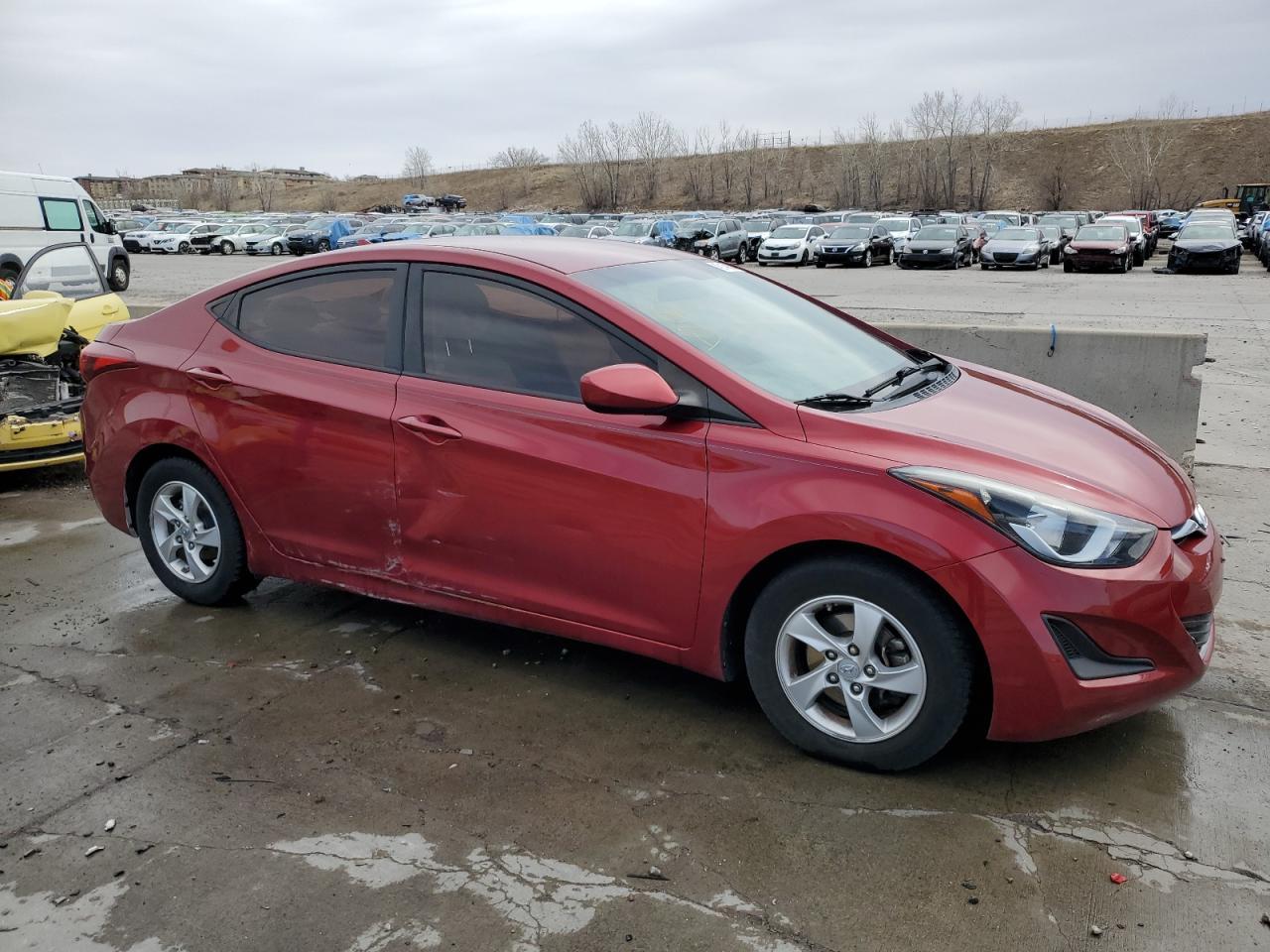 2015 HYUNDAI ELANTRA SE - Image 4