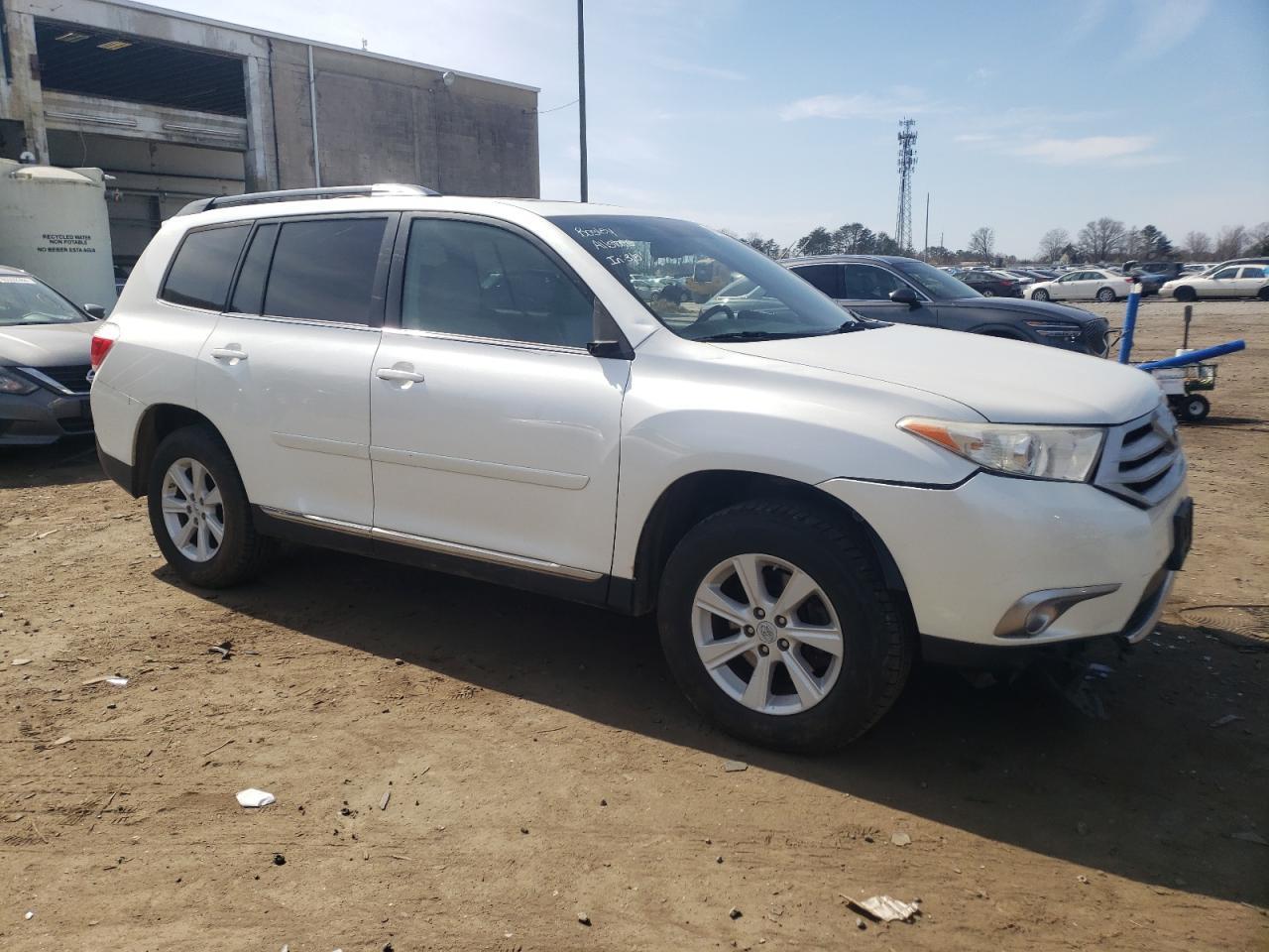 2012 TOYOTA HIGHLANDER - Image 4