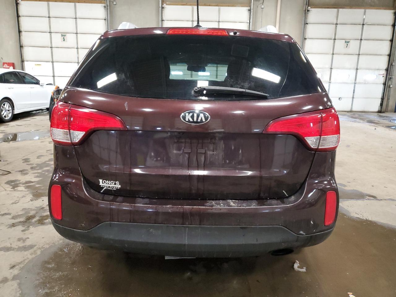 2015 KIA SORENTO LX - Image 6