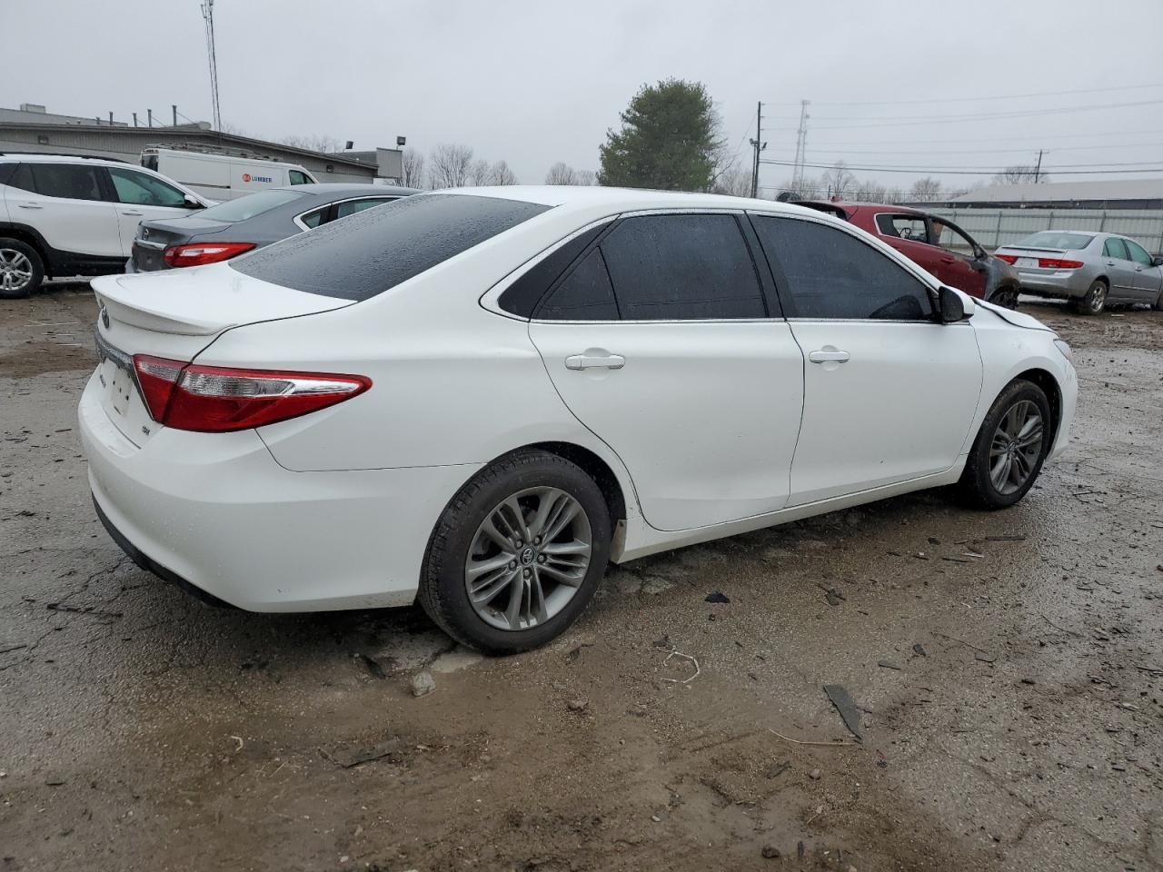 2016 TOYOTA CAMRY LE - Фото 3