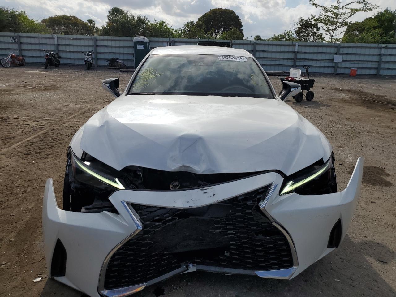 2022 LEXUS IS 300 - Фото 5