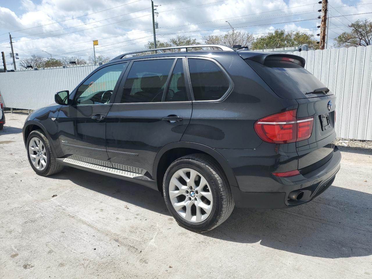 2012 BMW X5 XDRIVE3 - Фото 2