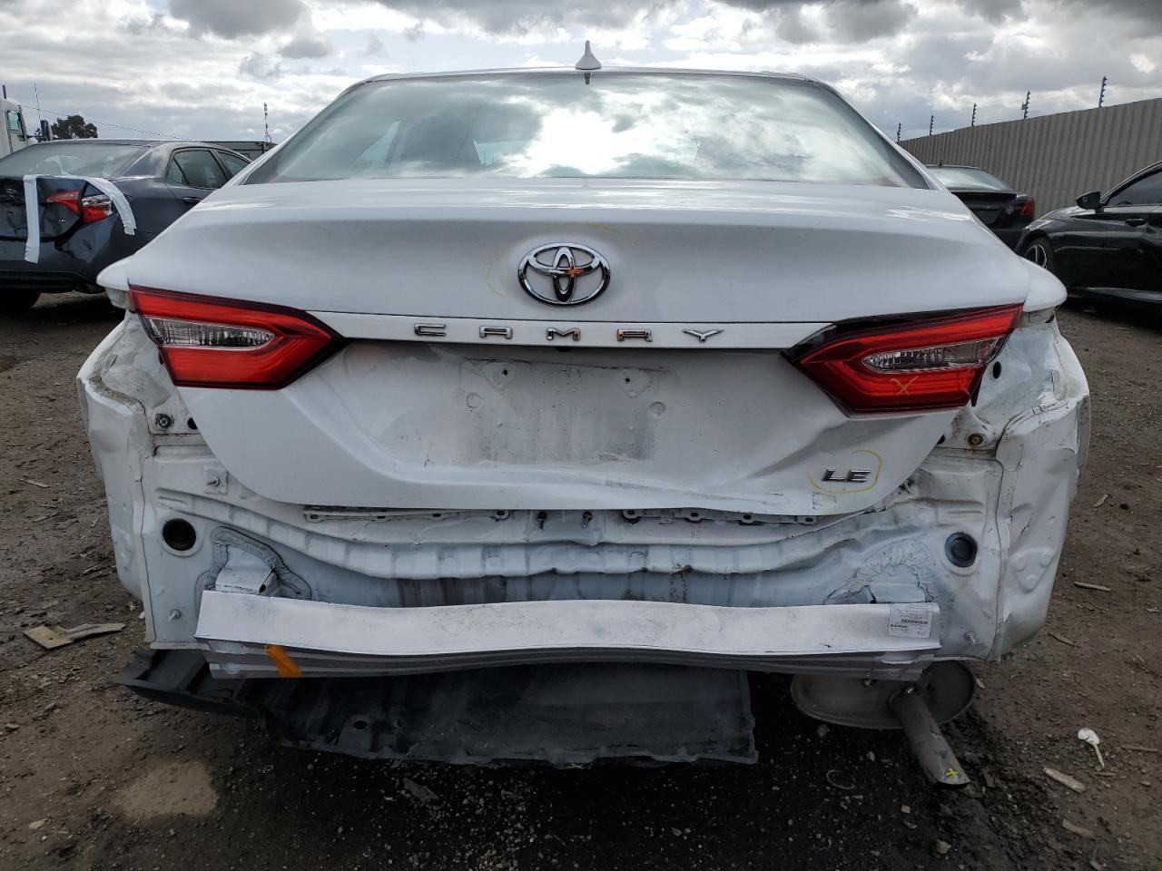 2019 TOYOTA CAMRY L - Фото 6