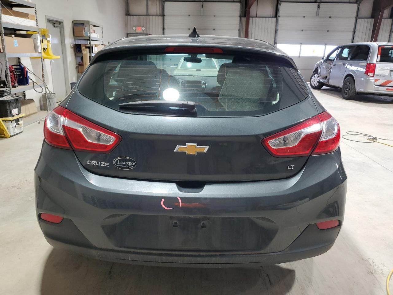 2017 CHEVROLET CRUZE LT - Image 6