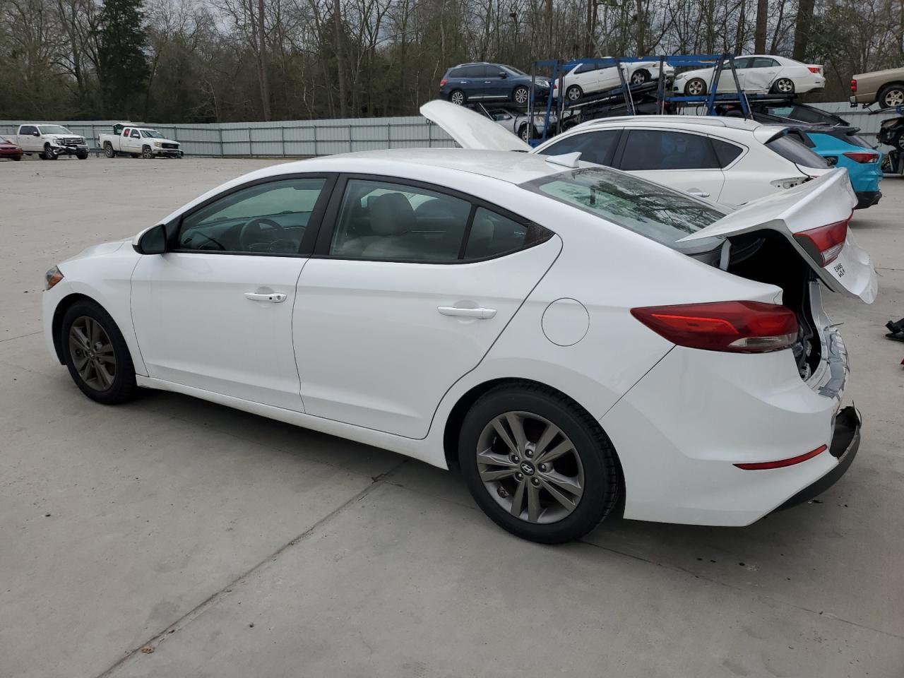 2017 HYUNDAI ELANTRA SE - Image 2