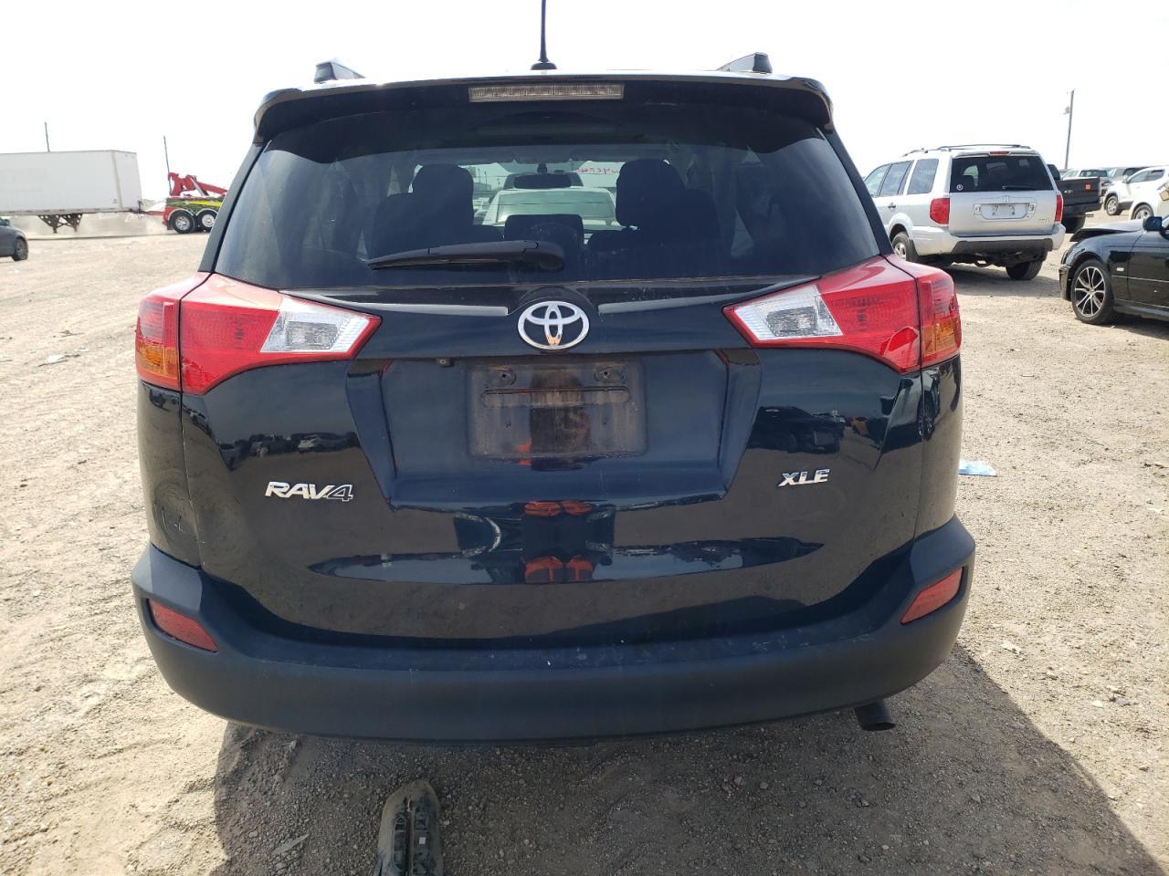 2015 TOYOTA RAV4 XLE - Фото 6
